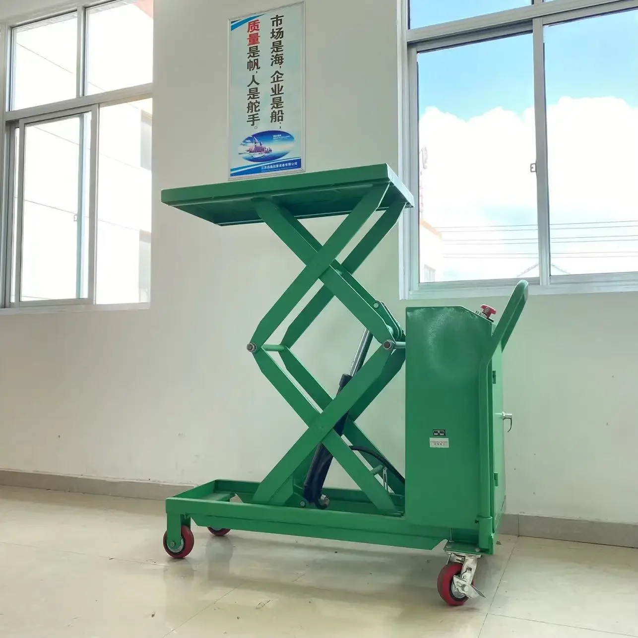 Capaciteit 300 kg 500 kg Hefhoogte 900 mm Batterij-aangedreven hydraulische heftafels Schaarheftafel te koop