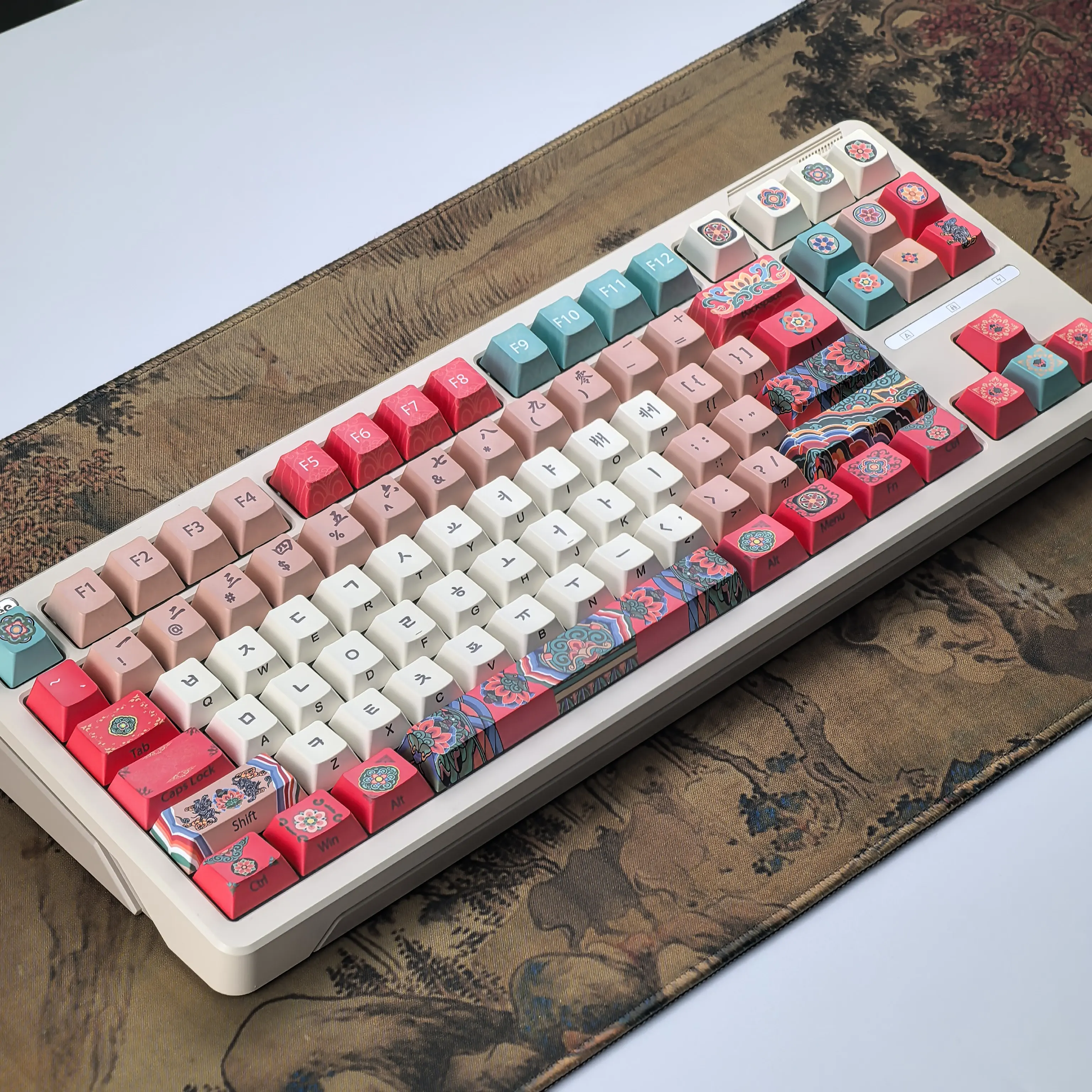

Корейские кейкапы MAIMOOO Danqing Cherry PBT Watermelon Red в ретро-архитектурном стиле, совместимые с клавиатурами Aula и Ajazz