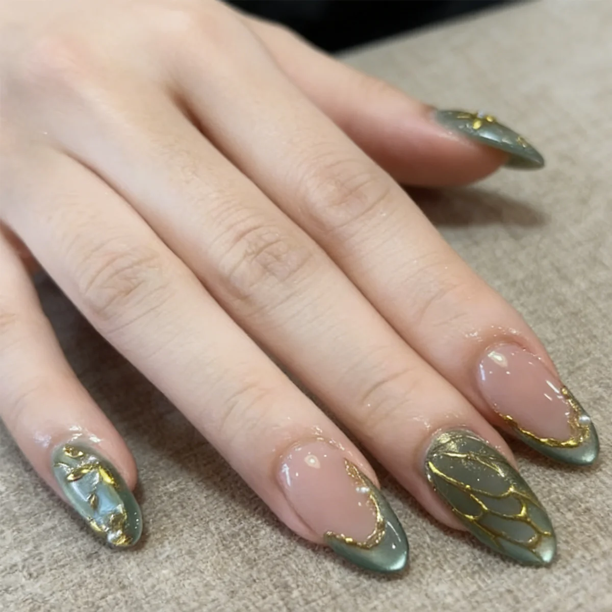

24PCS French Style Fake Nails with Gilded Floral Cat Eye Green Floral Almond Press on Nails High End Luxury Elegant False Nails