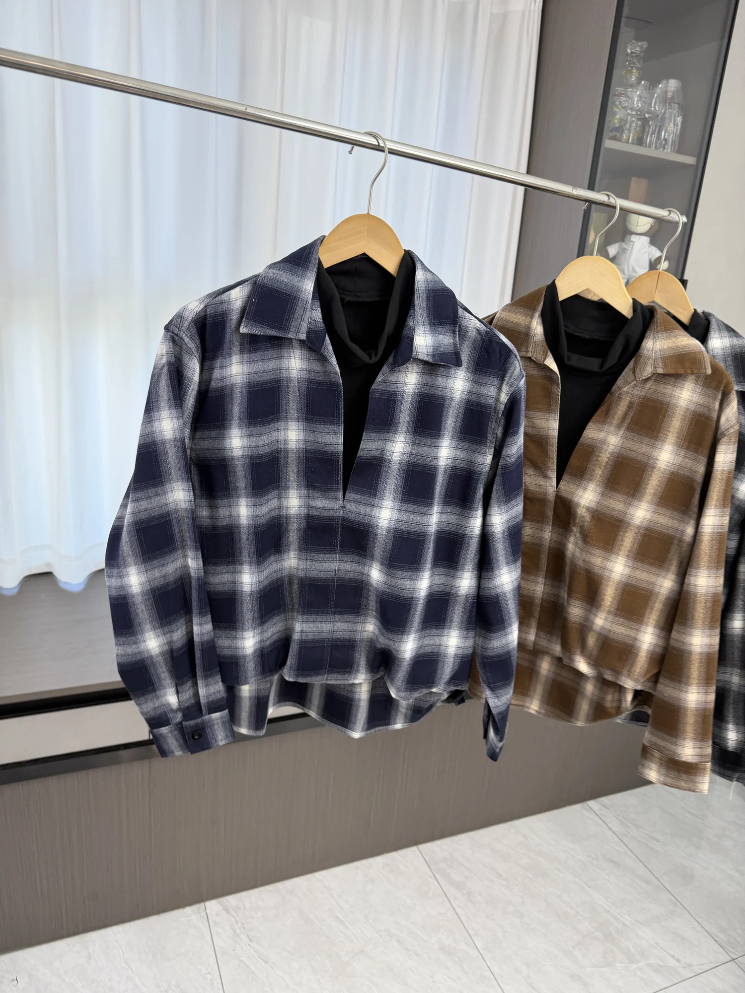 Retro Style Men's Long Sleeve Shirt Fake Two-Piece Design Drapey Cuban Collar Autumn Fashion Casual Comfortable Warmth