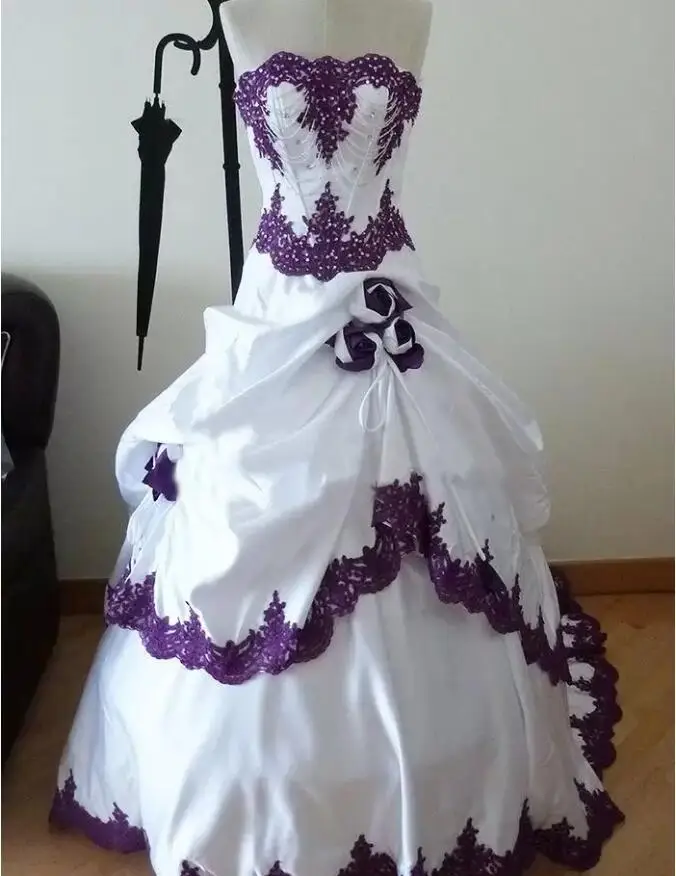 Retro White And Purple Ball Gown Wedding Dresses Gothic Medieval Victorian lace-up Corset Bridal Dress Plus Size customsized