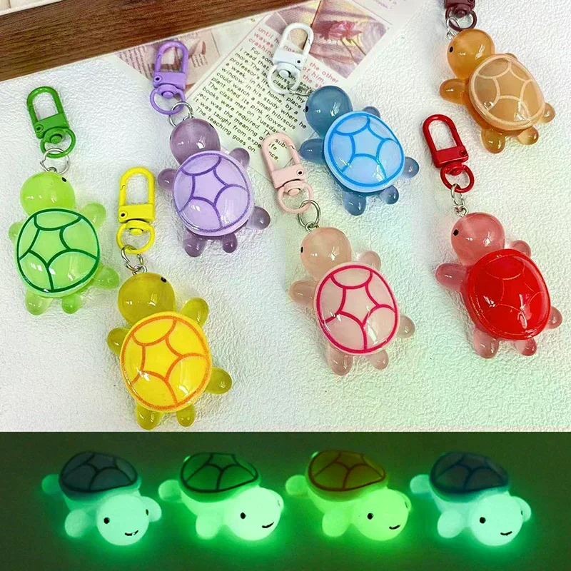 Cartoon Resin Luminous Turtle Ornament Keychain Glow-in-the-dark Color Turtle Keyring Bag Pendant Accessor Girlfriends Gifts