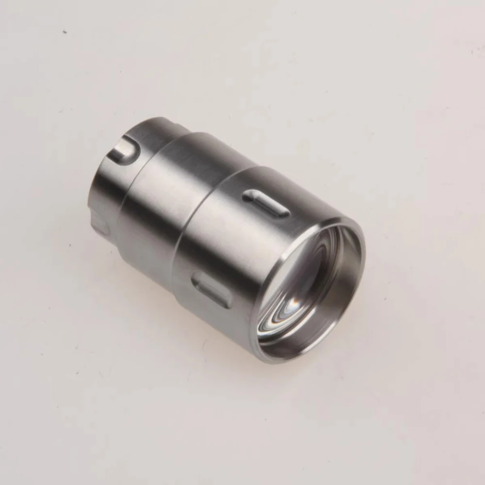 Image of 3,3-fach verstellbarer Laserstrahlexpander für Laser-Taschenlampen – Edelstahlgehäuse, hohe Lichtdurchlässigkeit, sichtbare Wellenlängen