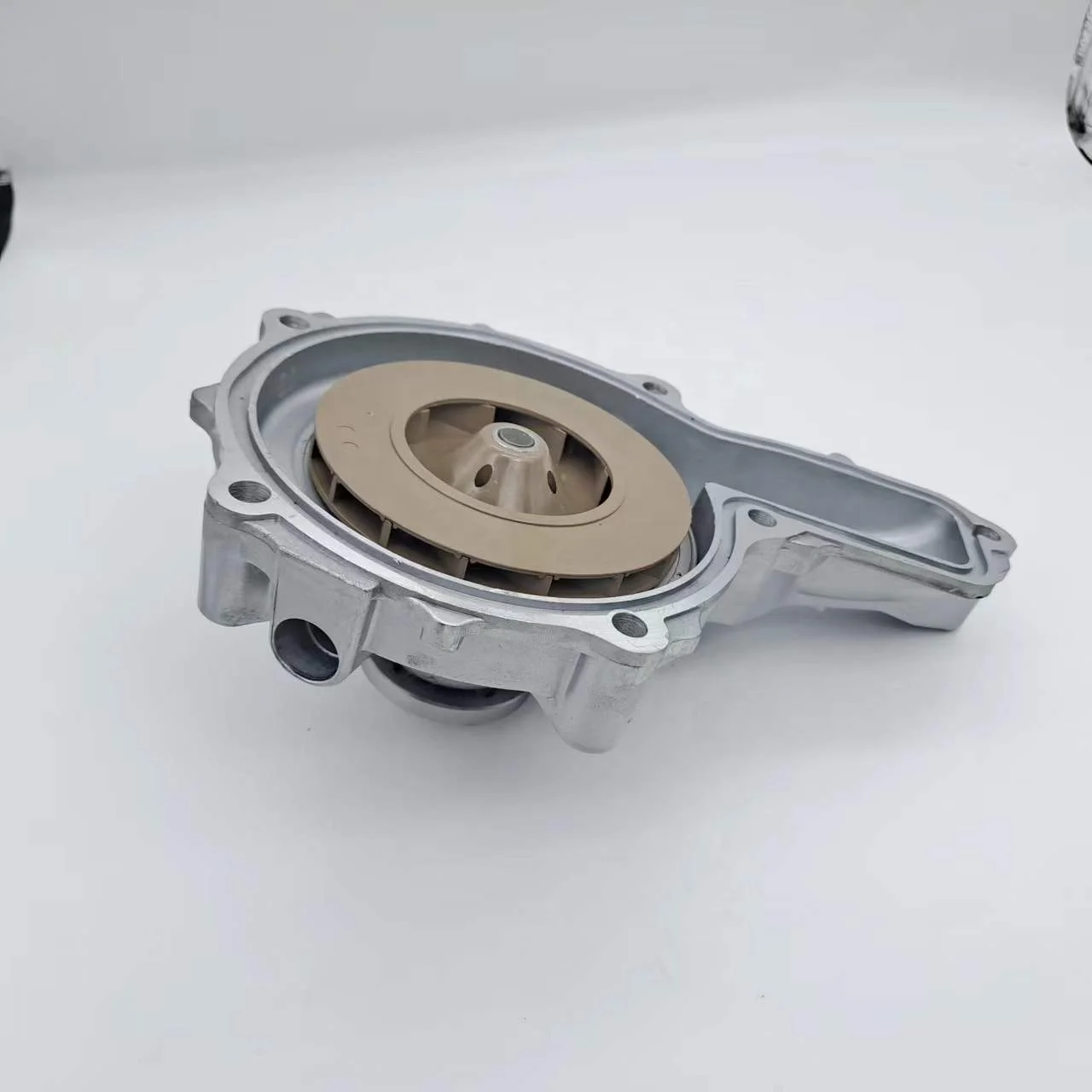 85109694 Ec380 Ec480 Ec700 20744939 22902431 Sea Water Pump D16 D13 Forengine for Penta Automatic Circulation Water Pump