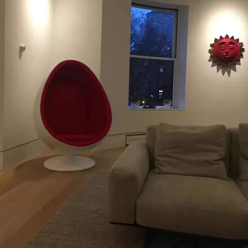 Kursi kulit telur selebriti internet