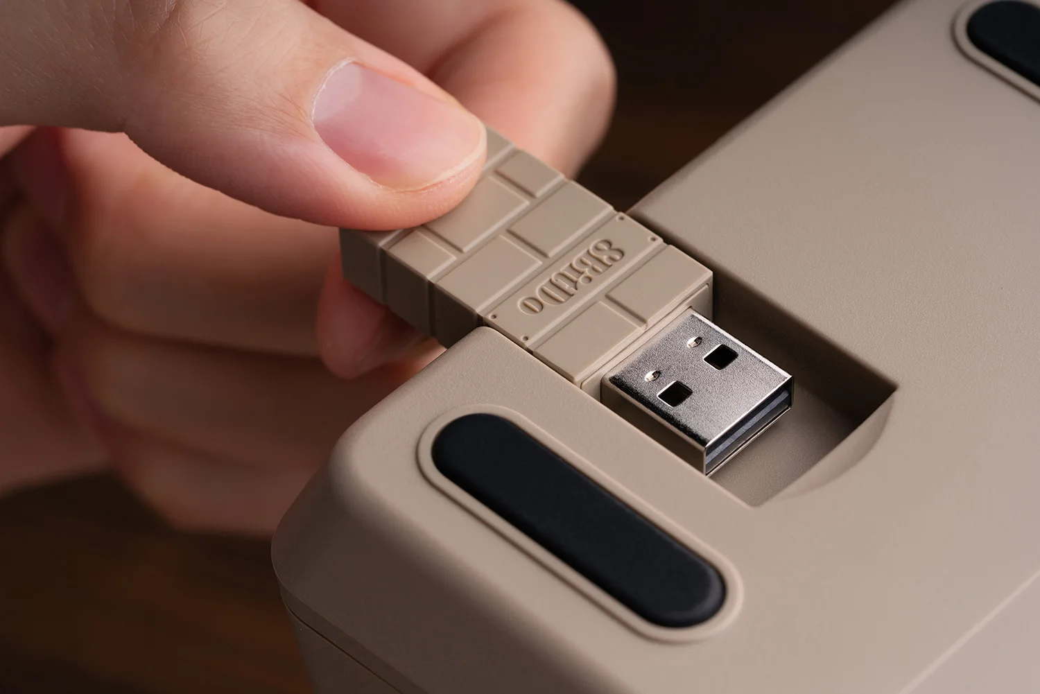 8BitDo Retro 18 لوحة أرقام ميكانيكية بلوتوث/2.4G/وضع آلة حاسبة Numpad سلكية 18 مفتاحًا، ملحقات ألعاب لنافذة الكمبيوتر وأندرويد