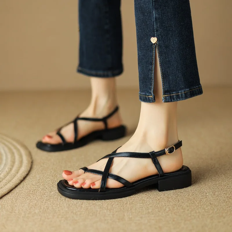 

Women's Flat Sandals for Women Cross-Strap Sandals Flip Flops Slip on Lighting Sandals Designers Hollow Beach Shoes Roman Shoes