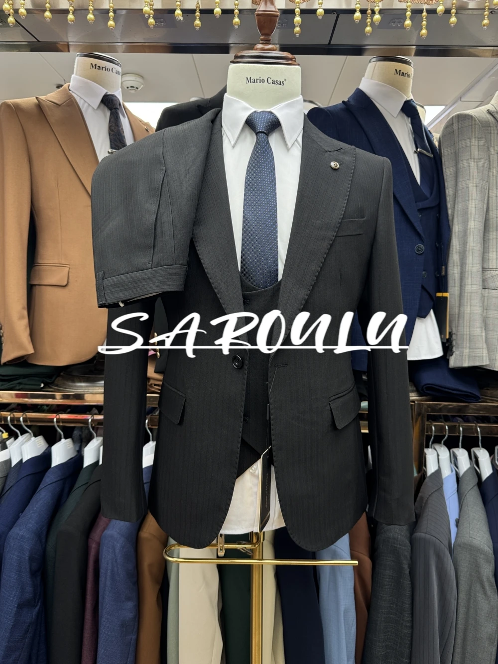 

4 Colors Gentleman Peak Lapel Groom Wear Slim Man Suit Classy Formal Banquet Three Pieces Set Wedding Party Single Breasted