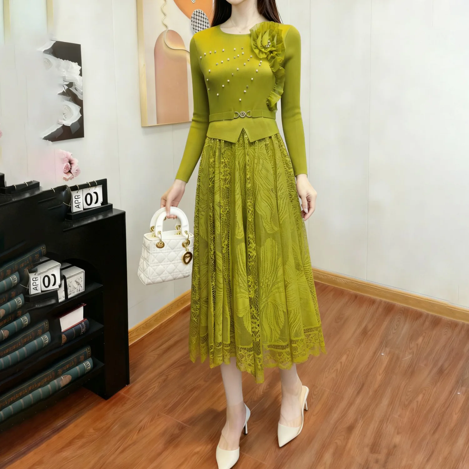 

Miyake Pleated Temperament Slim Dress Women 2026 New Lace A Word Pleated Skirt Senior Sense of Foreign Gas Medium-length Skirt