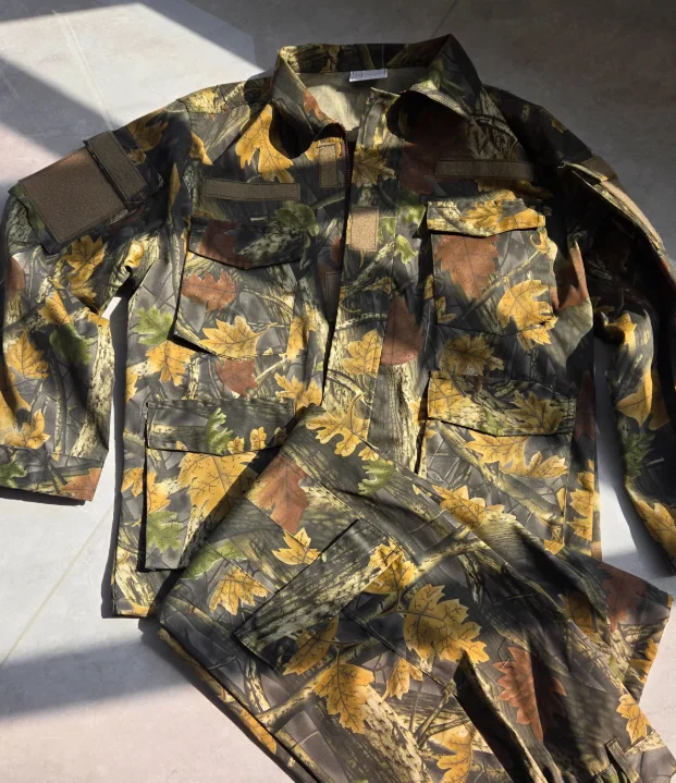 uniforme-de-camouflage-en-ecorce-d'erable-pour-homme-comprenant-veste-et-pantalon