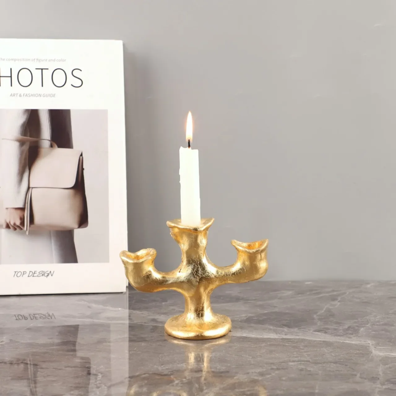 

Resin Handicraft Candlestick Three Head Candle Holder Gold Abstract Candle Stick Holder Wedding Centerpieces Home Decoration