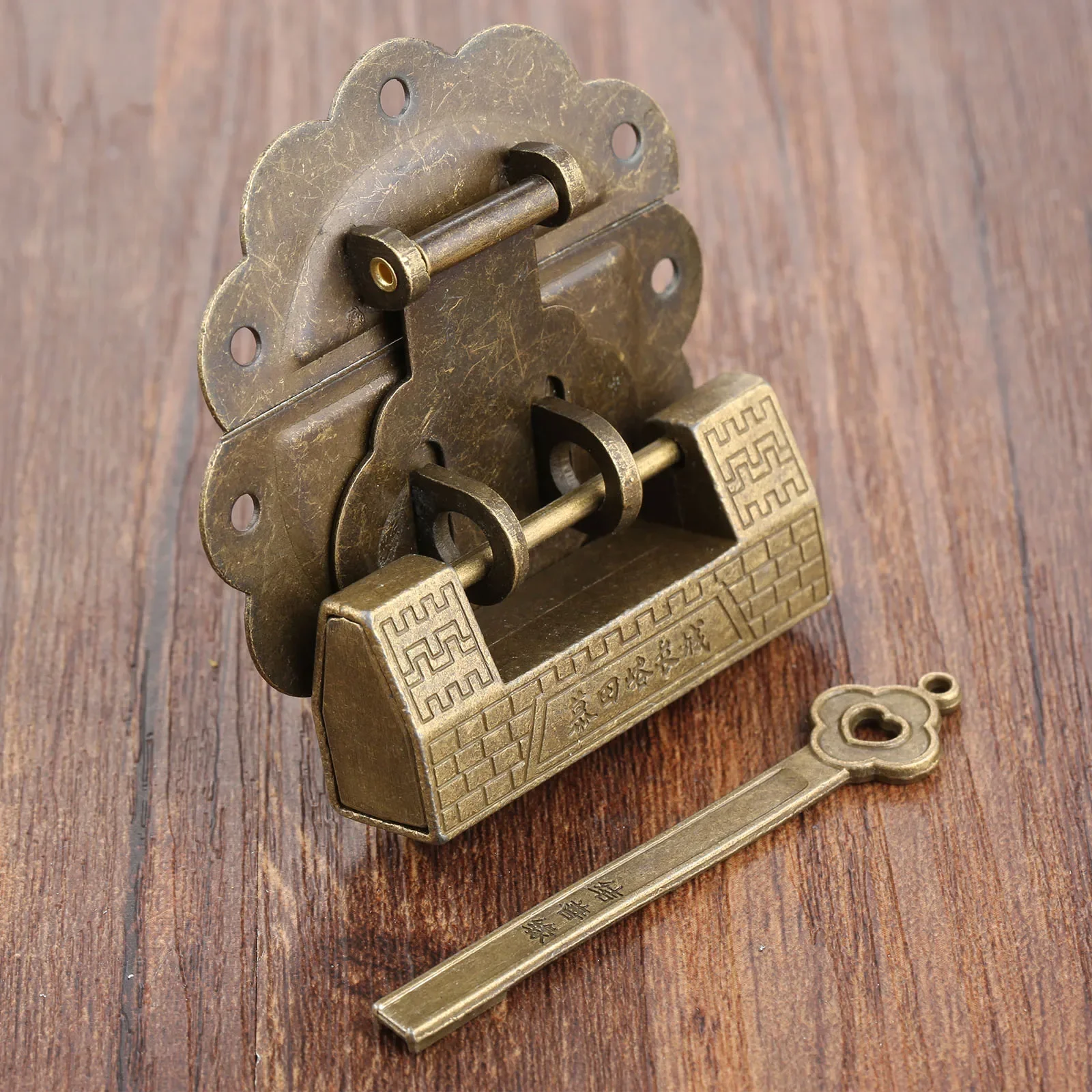Antique Furniture Chinese Old Box Latch Hasp Buckle Clasp and Antique Bronze Lock Padlock for Cabinet Jewelry Wooden Box