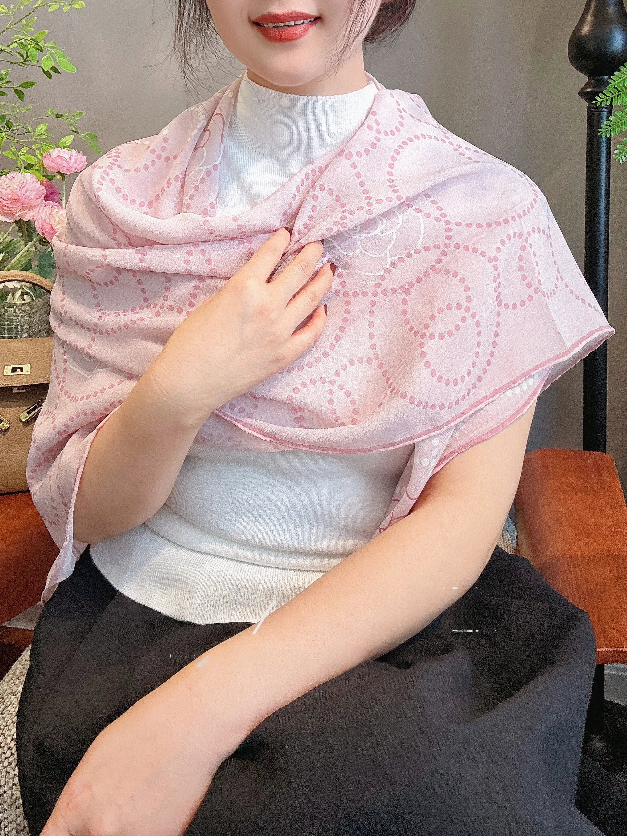 Elegant-foulard-rose-polyvalent-en-100-soie-de-chiffon-grand-chale-de-protection-solaire-pour-femme-veritable-echarpe-en-soie-echarpe-en-soie-tendance