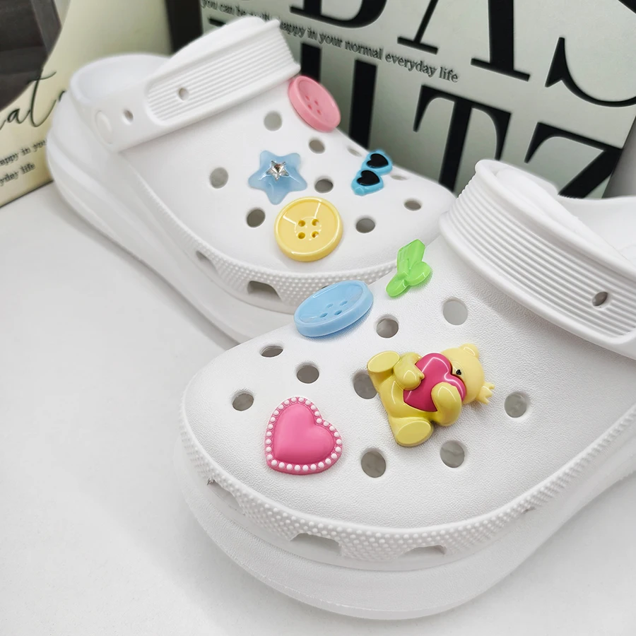 

8 шт., милые медведи, пуговицы, звезды, сердца, ABS, подвески, съемные украшения для обуви для девочек, сабо, сандалии, пляжная сумка Bogg, идея подарка