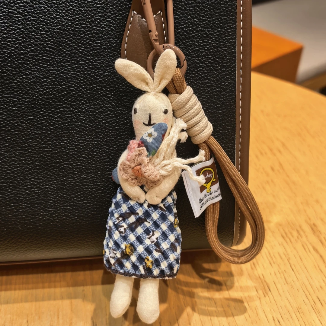 Korean creative Lady Rabbit Keychain cute Handmade Fabric rabbit exquisite doll car key chain Bag Charm backpack Pendant Gift
