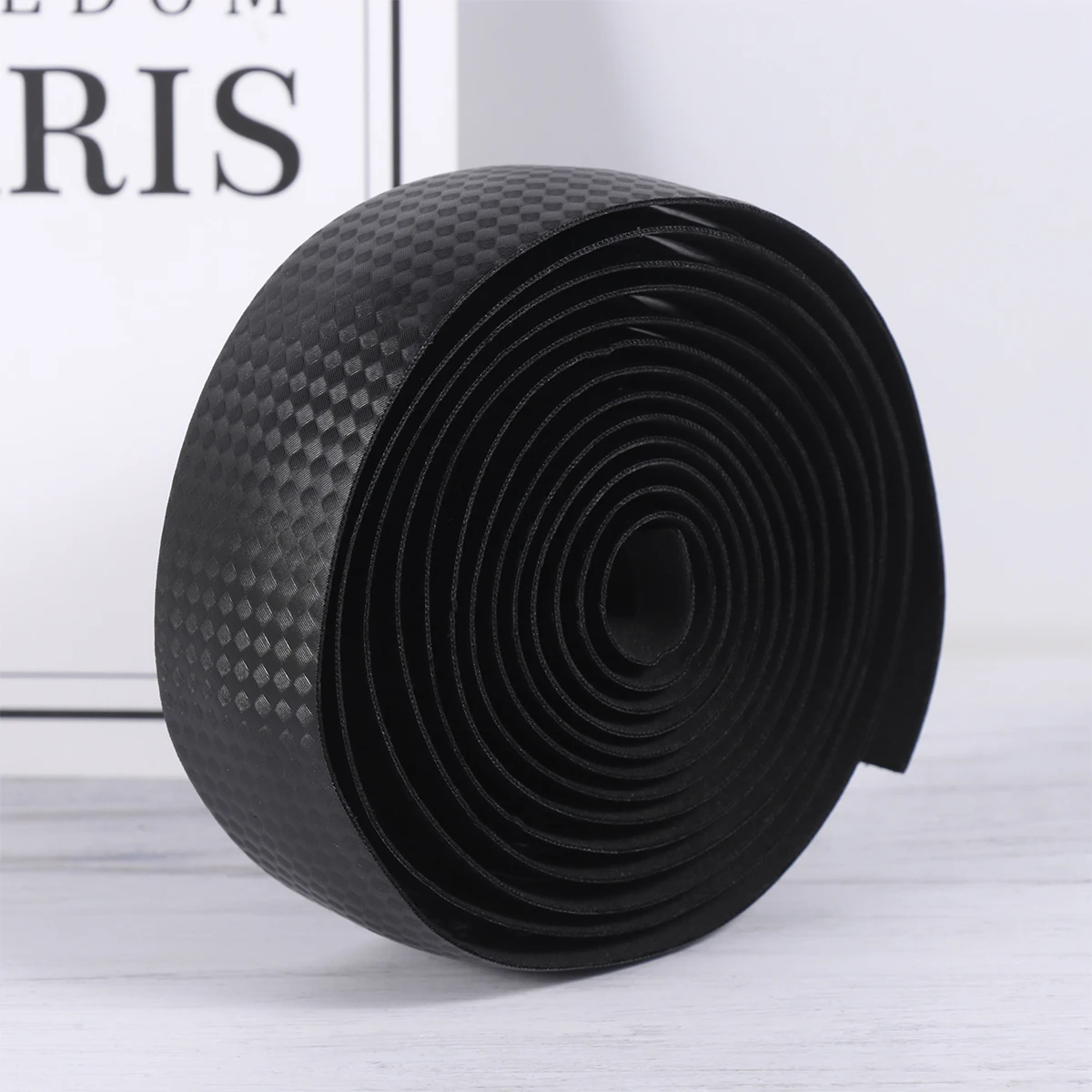 

1 Set Carbon Fiber Handlebar Tape Shock Absorbing Non Slip Wrapping Belt For Bike Cycling Rain Durable Lightweight Grip Strap