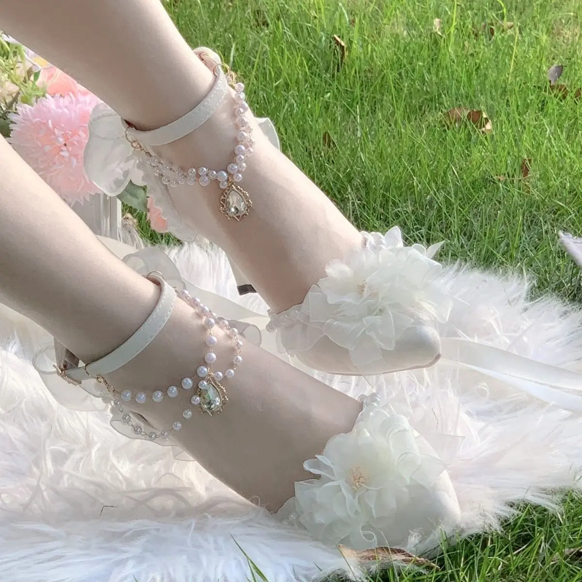 

LEOSOXS Y2K Original Sweet Lolita Shoes High Heels for Girls Bow Pearl Flower Gorgeous White Wedding Shoes Cosplay Pumps