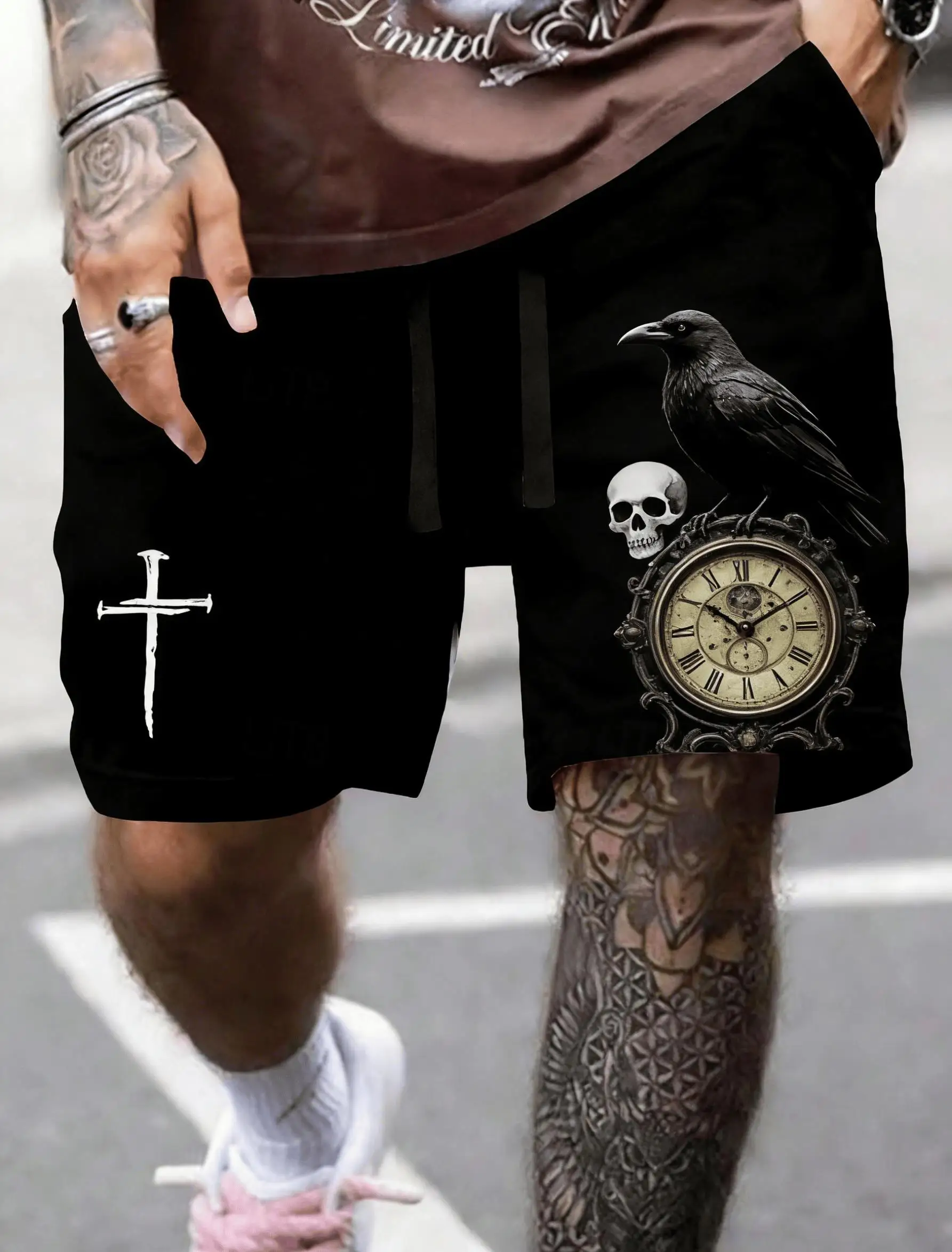 Men's Black Crow Skull Clock Cross Print Drawstring Shorts, Spring Summer Dark Gothic Casual Shorts, Pocket Beach Shorts