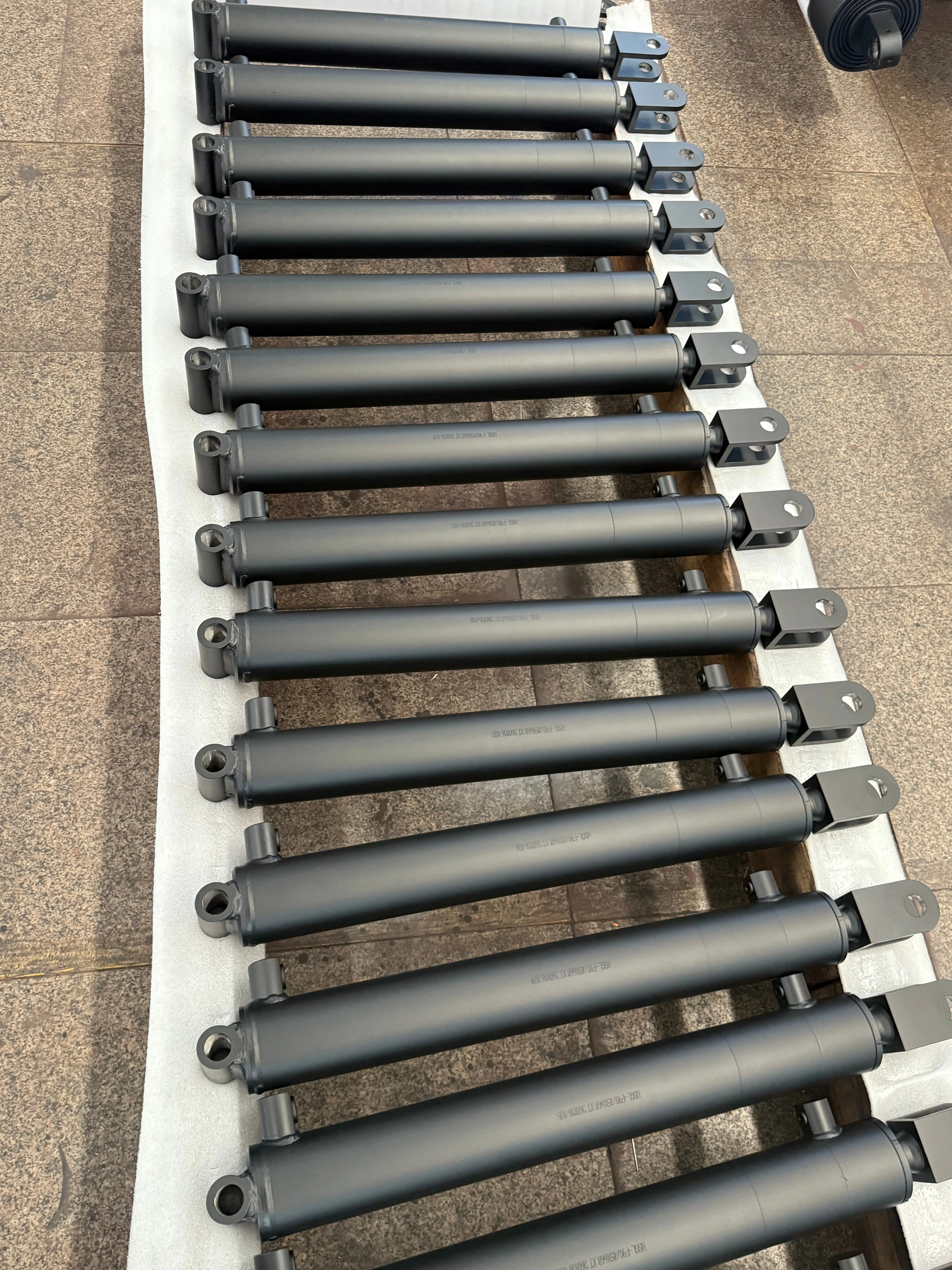 For Multistage Double Acting and Single Acting Telescopic Hydraulic Cylinder with Hard Chrome Plated Rod Customizable Dimensions