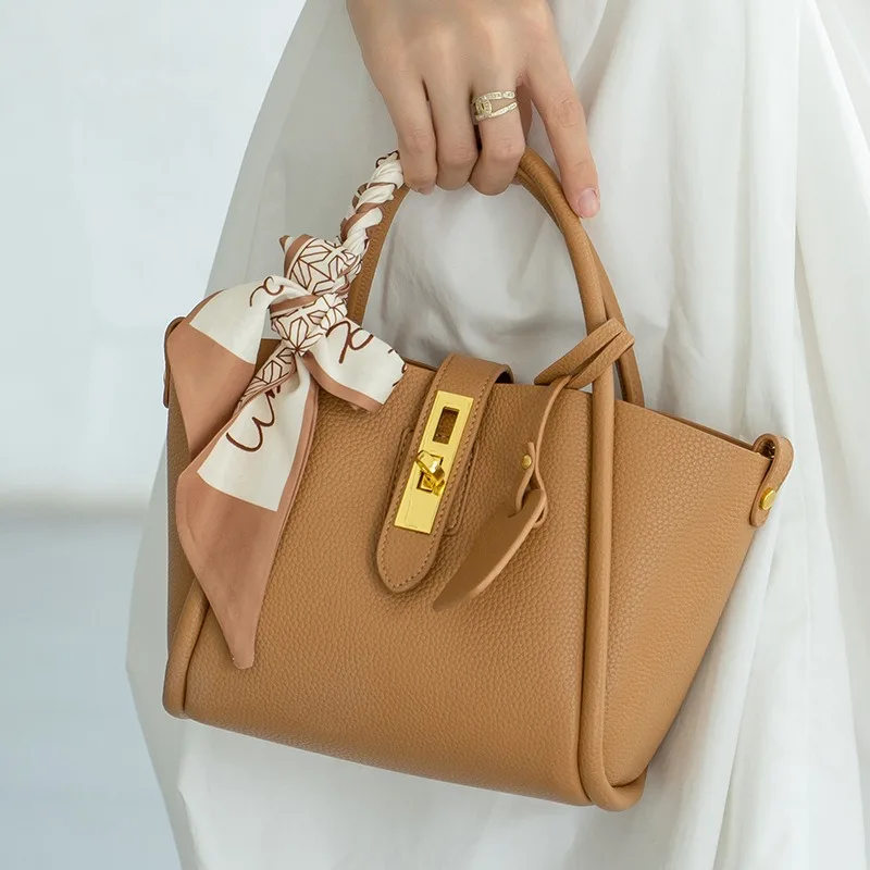 

First Layer Cowhide Shoulder Bag Women's 2025 New Leather Women's Bag Tote Bag High-end Texture Pastoral Handbag Large Capacity