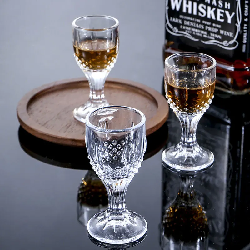 10ml Exquisite Shot Glass Vodka Small Wine Glass Small Goblet Transparent Spirits Cup Baijiu Goblet Party Utensils Best Gifts