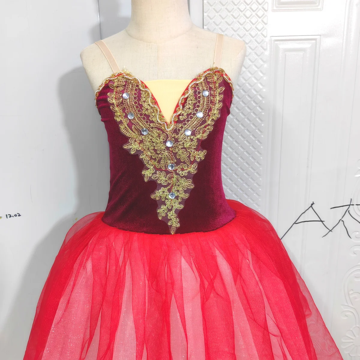 赤いバレエチュチュ女性ドレスパフォーマンス服白鳥ベリーダンススカートバレエ衣装女の子のためのベルベットトップス