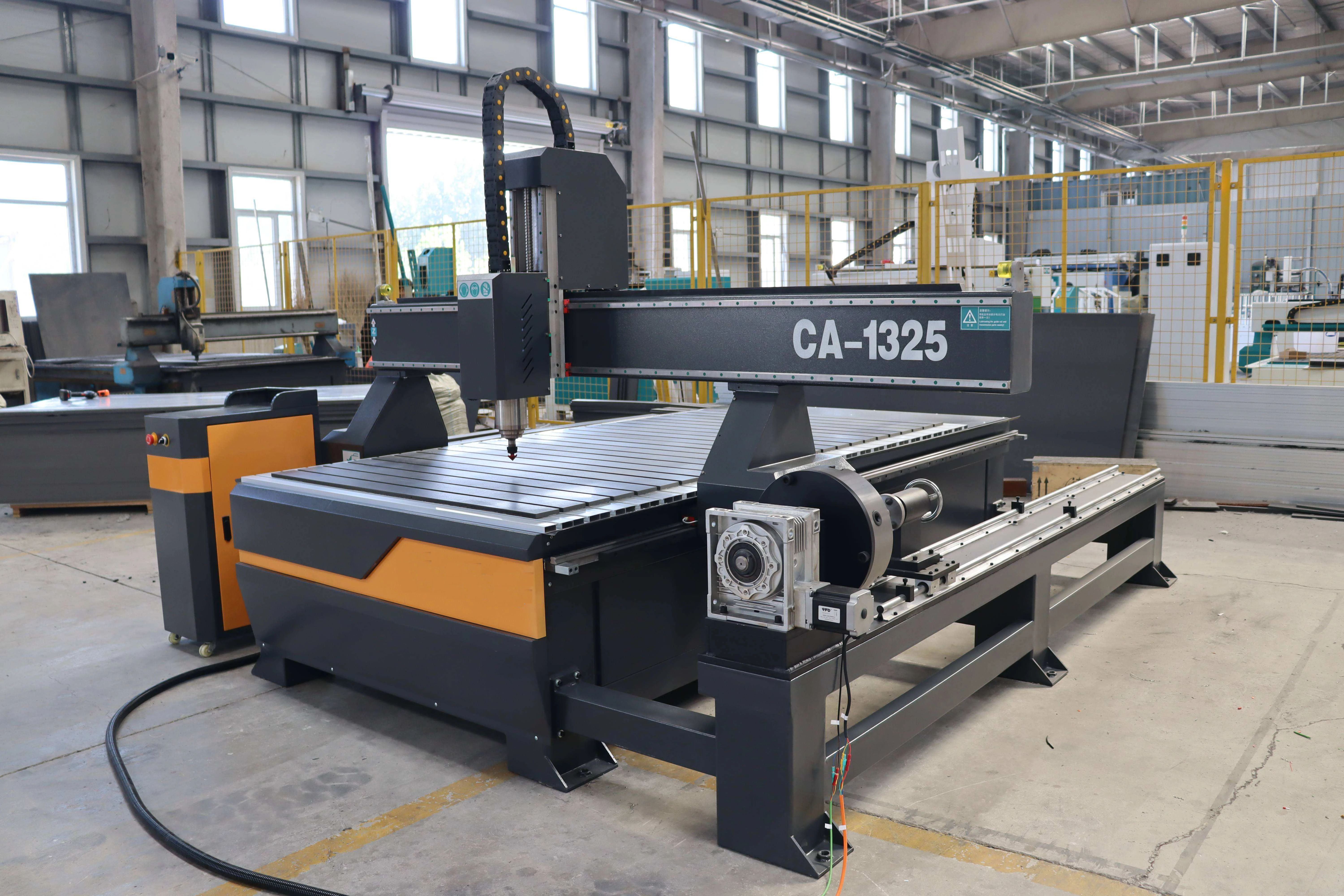 

Заводской 4-осевой фрезерный станок с ЧПУ для металла/1325 3d фрезерный станок с ЧПУ с вращающимся и воздушным охлаждением шпинделем/фрезерный станок по дереву гравировальный станок с ЧПУ