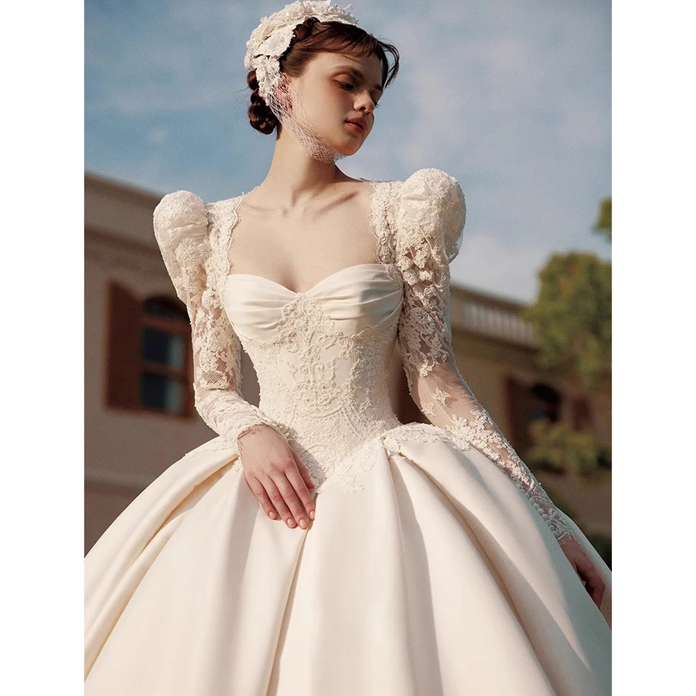 Sweetheart Satin Wedding Dress Lace Applique Long Sleeves Bridal Gown Customized Princess Bride Marriage Women Clothing