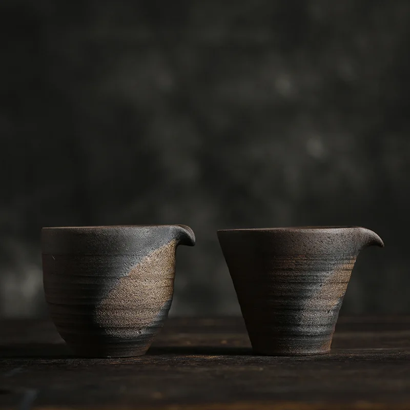 Large Japanese Style Coarse Pottery Pitcher Gong Dao Bei Creative Handmade Retro Tea Pot Serving Cup Fair Utensils