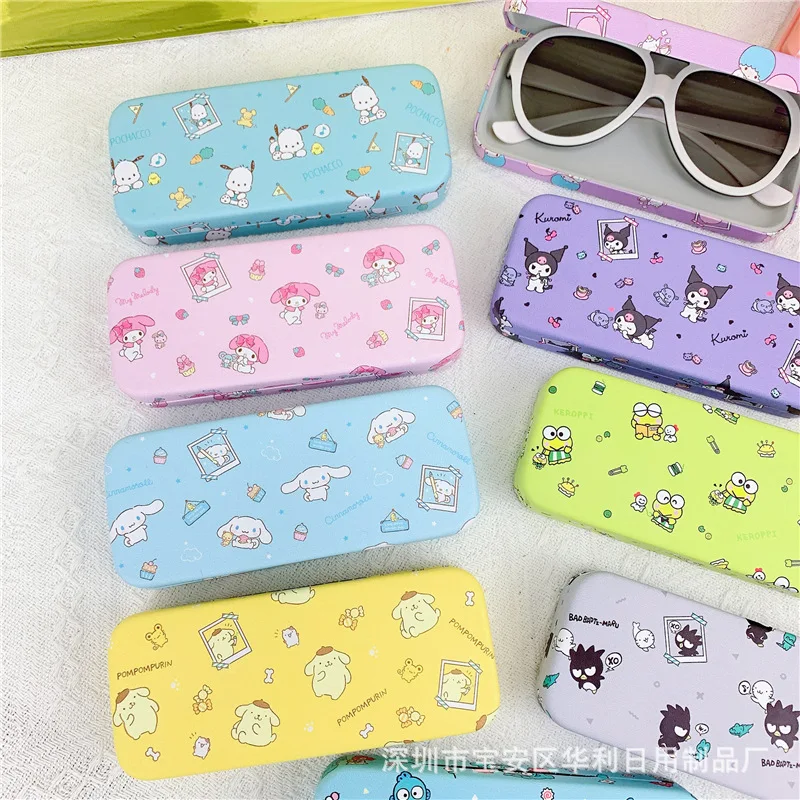 Moda Sanrios Kawaii etui na okulary Anime Kuromi moja melodia Hello Kitty przenośne pudełko do przechowywania okularów przeciwsłonecznych chroniące