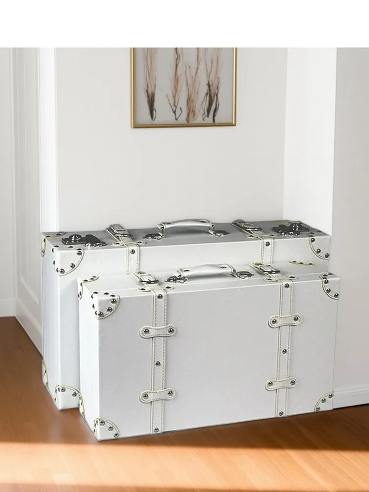 

Винтажный белый минималистичный кожаный чемодан - декоративный багажник для хранения, дорожный багаж, реквизит для витрины магазина, домашний декор