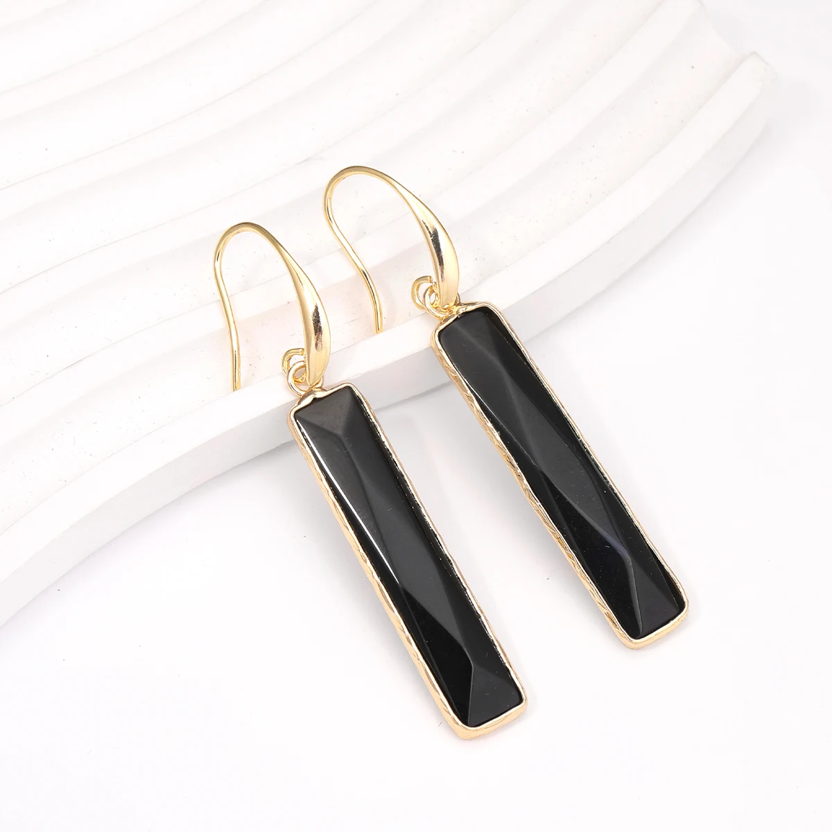 

Women's Earrings Natural Stone Obsidian Rectangular Teardrop Shape Fashionable And Elegant Women's Earrings Exquisite Jewelry