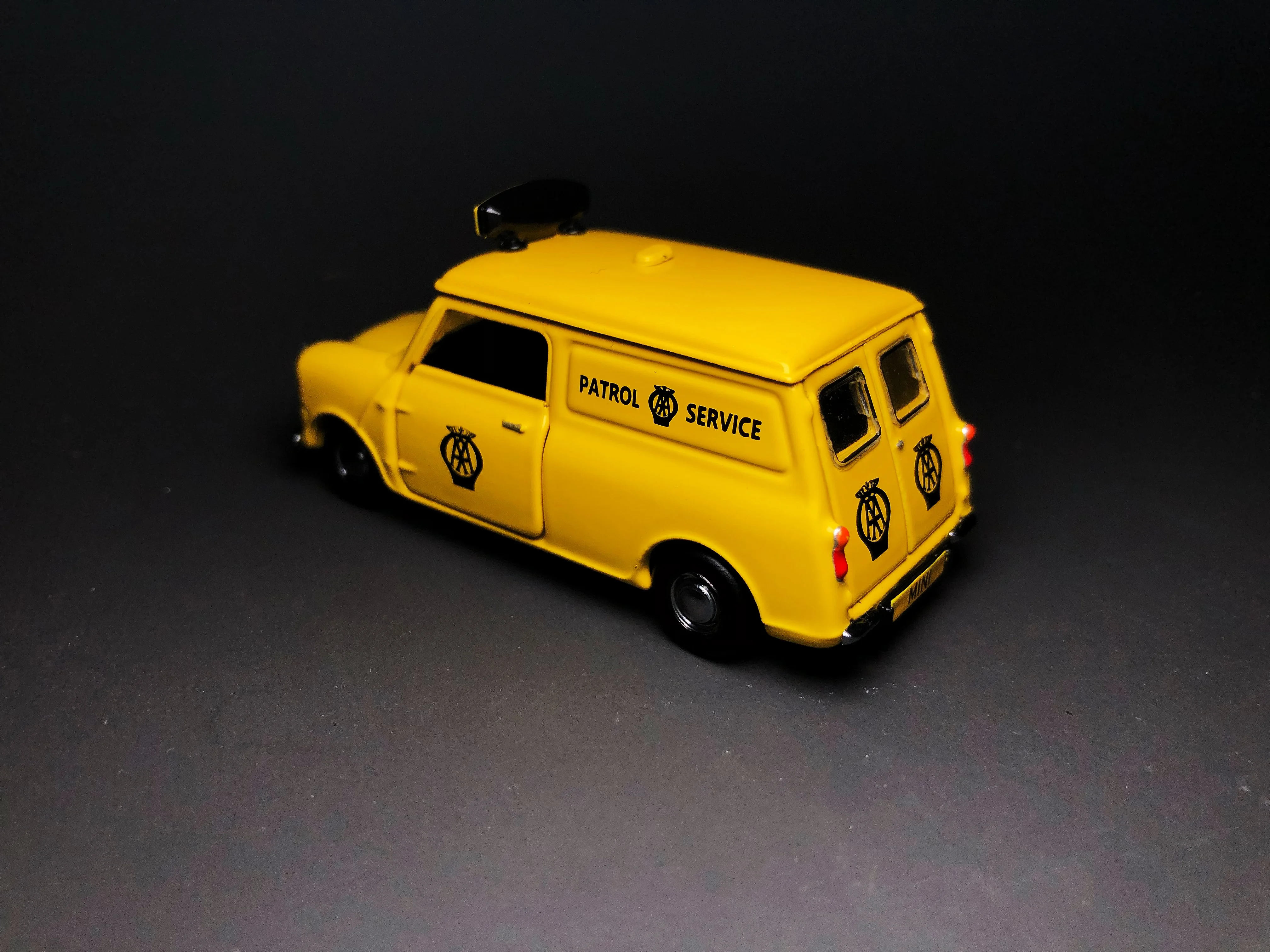 Tiny 1/50 Mini Cooper Van United Kingdom Diecast Model Car Collection Limited Edition Hobby Toys