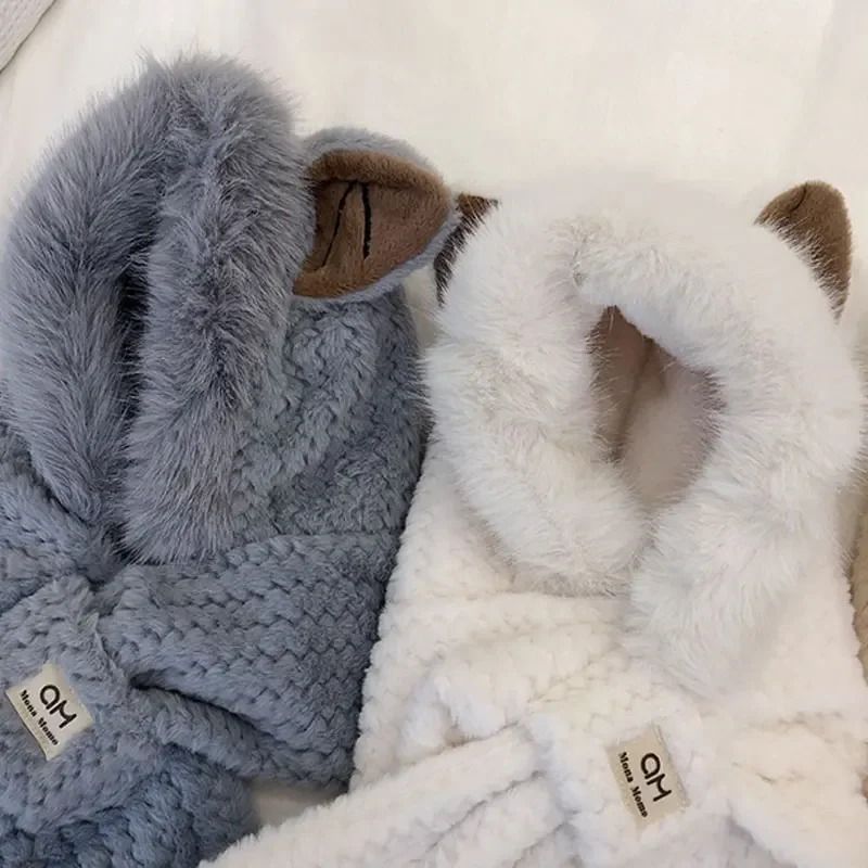 قبعة شتوية سميكة من القطيفة مع وشاح بتصميم أذن الثعلب وتدفئة الرقبة وحماية الأذن الدافئة المتكاملة للخريف والشتاء