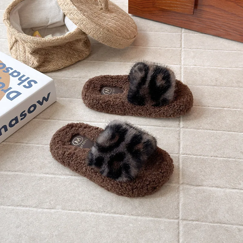 Fashion Girls' Shoes 2025winter New Kids Slippers Thick Sole Anti Slip Girls Personalized Cotton Slippers Simple Child Home Shoe