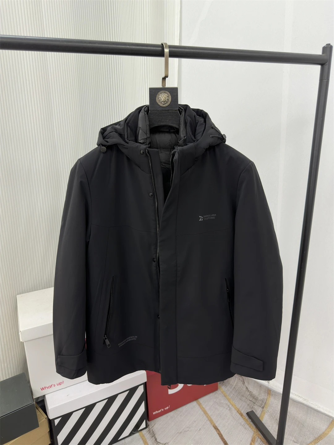 

Мужская зимняя теплая куртка с отстегивающимся капюшоном, защита от холода, повседневная, модная, из полиэфирного волокна, с длинными рукавами, стандартный крой