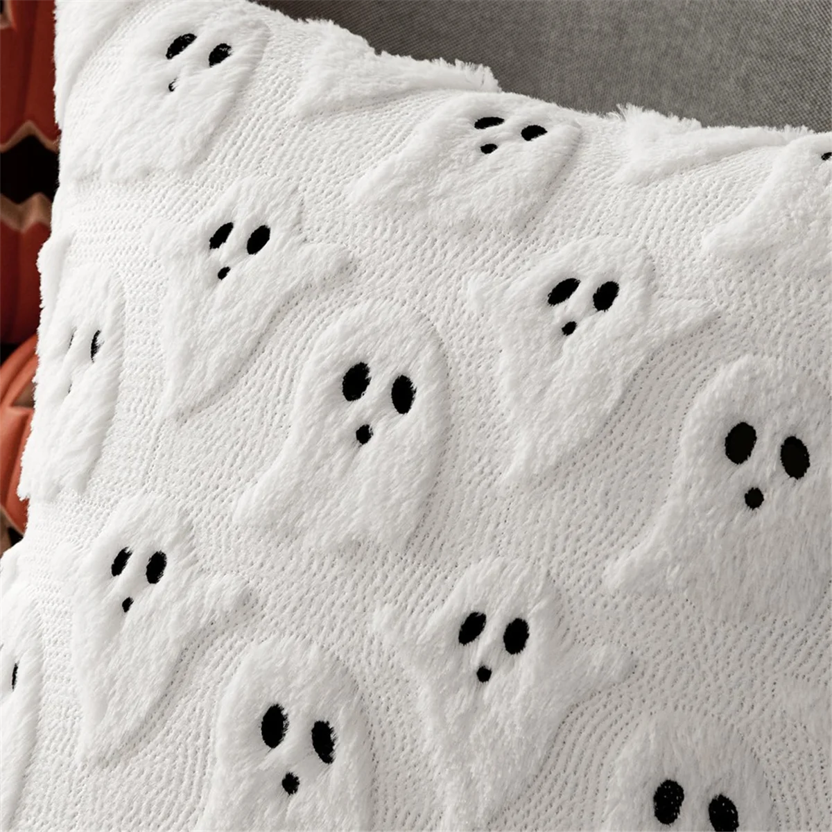 2025+Halloween Ghost Throw Pillow 2Pcs Soft Plush Faux Fur Decorative Cushion Covers for Sofa Bed Halloween Decoration
