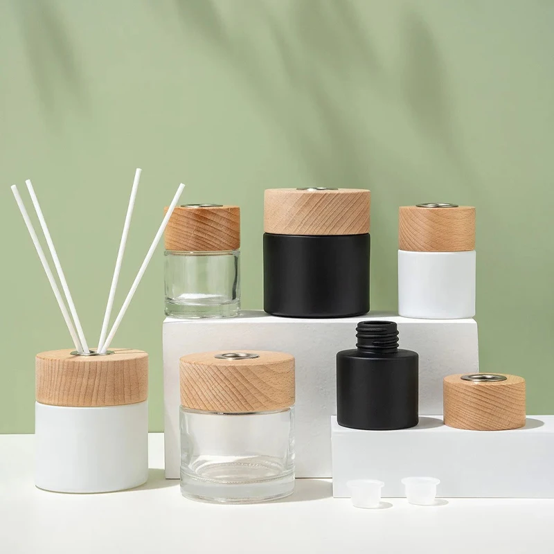 

2pcs 120ml Glass Aromatherapy Empty Bottles Thickened Glass Bottle with High Quality Wooden Lid, for Fragrances, Essential Oils