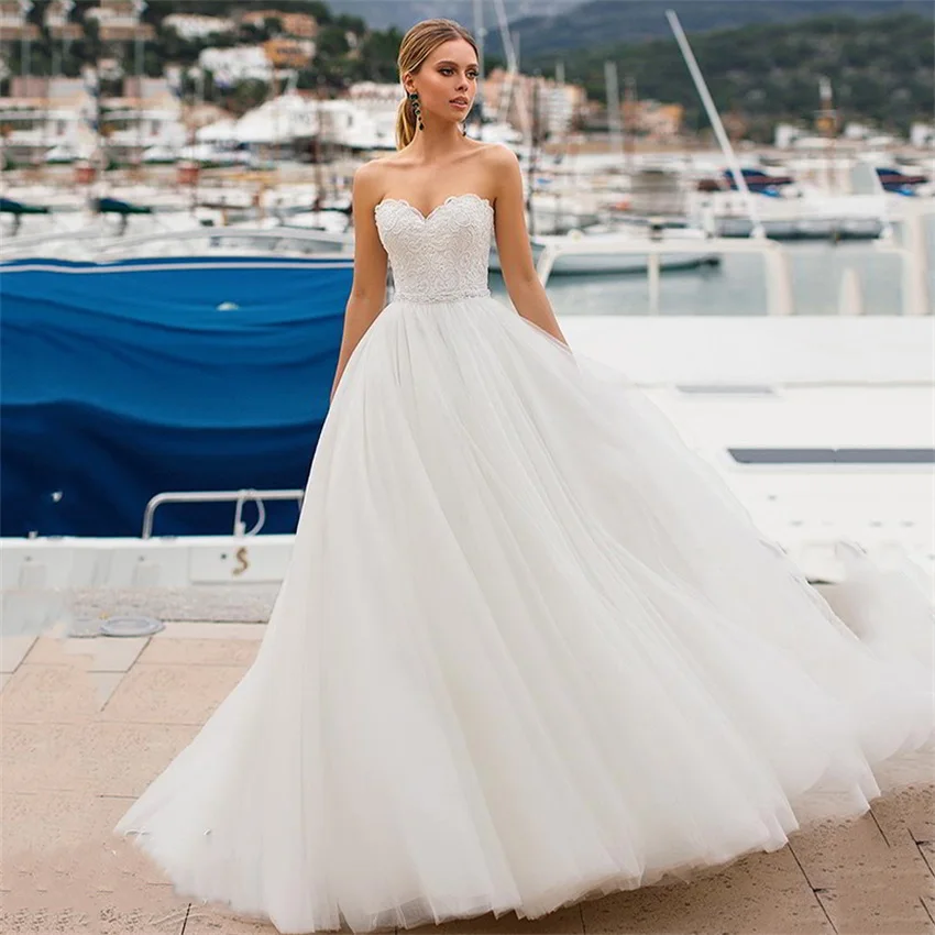 Boho Strapless Bridal Gown Wedding Dresses Sweetheart Lace-Up robe de mariée White A Line Tulle Appliques vestidos de novia
