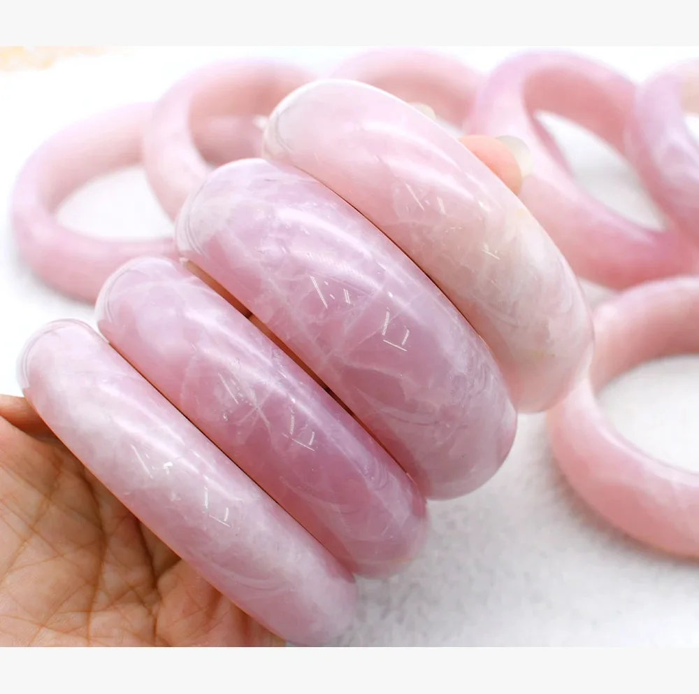 58-60mm Inner Diameter Natural Madagascar Rose Pink Quartz Bangles For Women