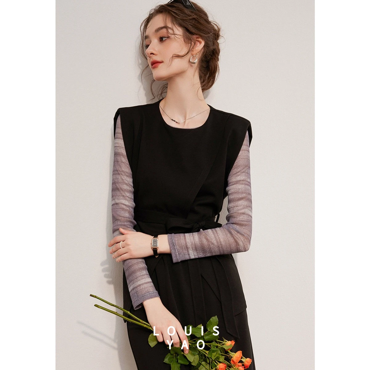 

LOUISYAO Retro Tops Two-Piece Set 2025 Spring Autumn Tops Sheer T-Shirt Slightly Stretchy Removable Belt Vest Women's Set