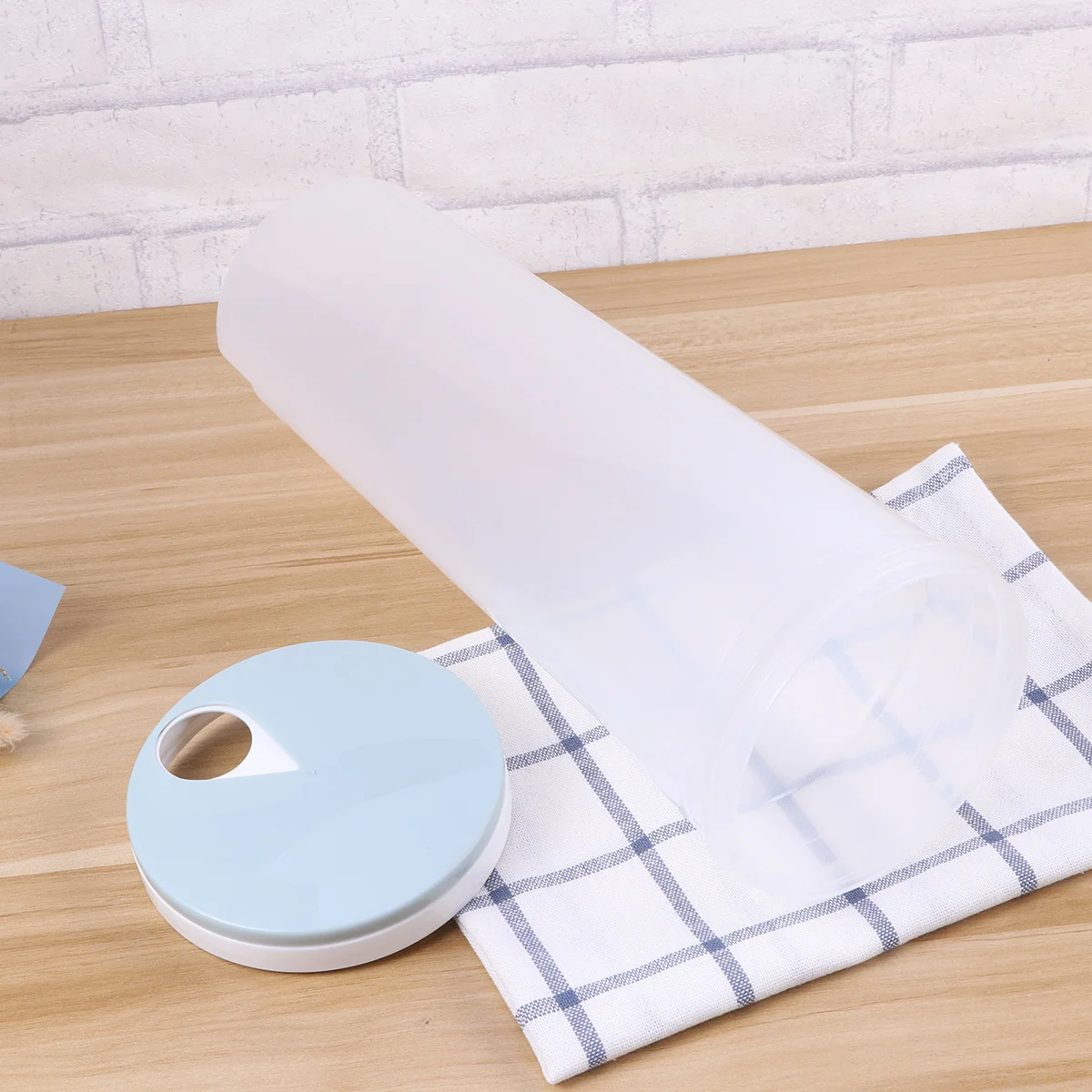 

Clear Containers for Noodles Spaghetti Multifunctional Food Storage Box Premium Material Rotating Lid Keep Fresh Grains Cereal