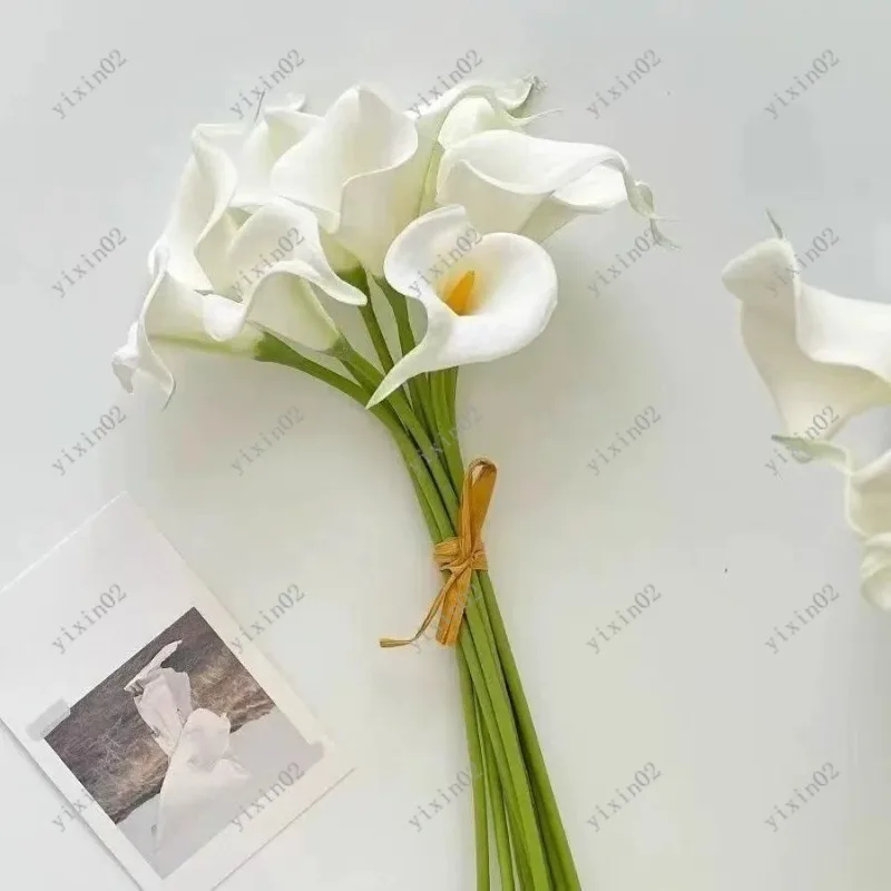 

Elegant Calla Lily Bridal Bouquet, Pearl Decor Handheld Flower with Detachable Structure, DIY Wedding Party Ornament