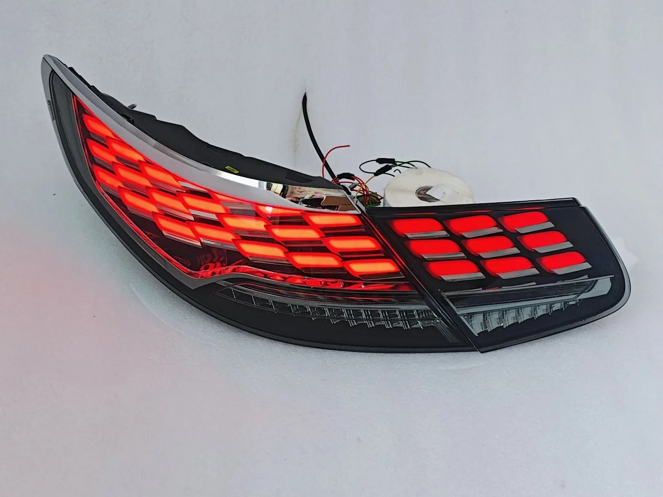 Factory Direct 12V LED Taillights for S-Class Coupe W217 2014-2018 Dynamic Scanning LED Tail Light New Condition