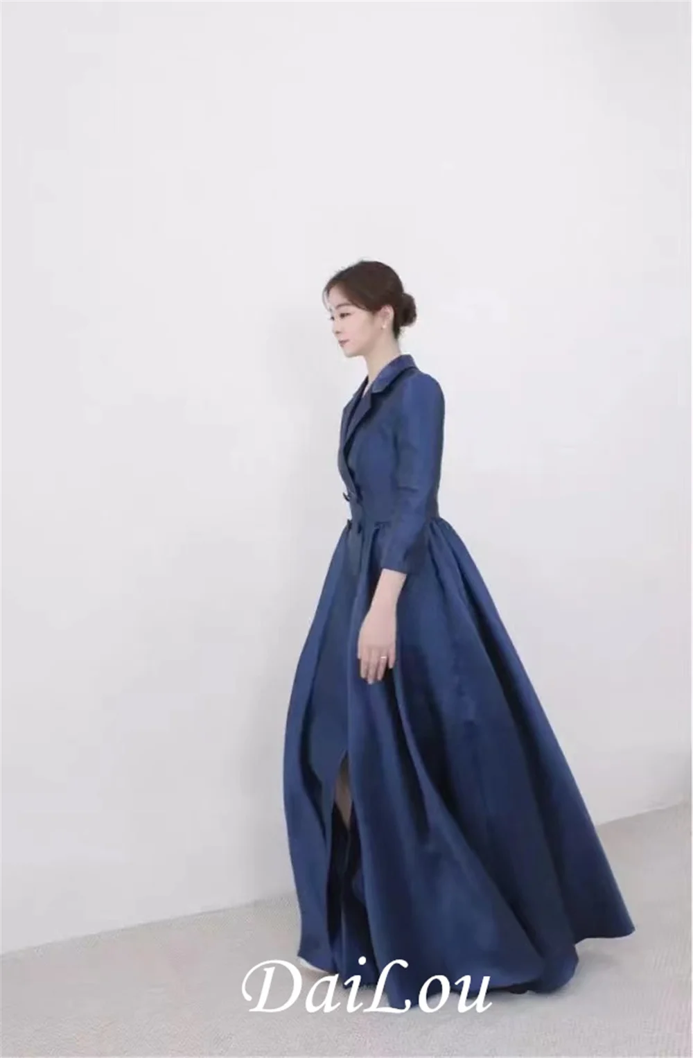 

Elegant Solid Floor-Length Dress Lady Long Sleeve Buttons Evening Dress Casual Women Plain Dresses Spring Dress For Women