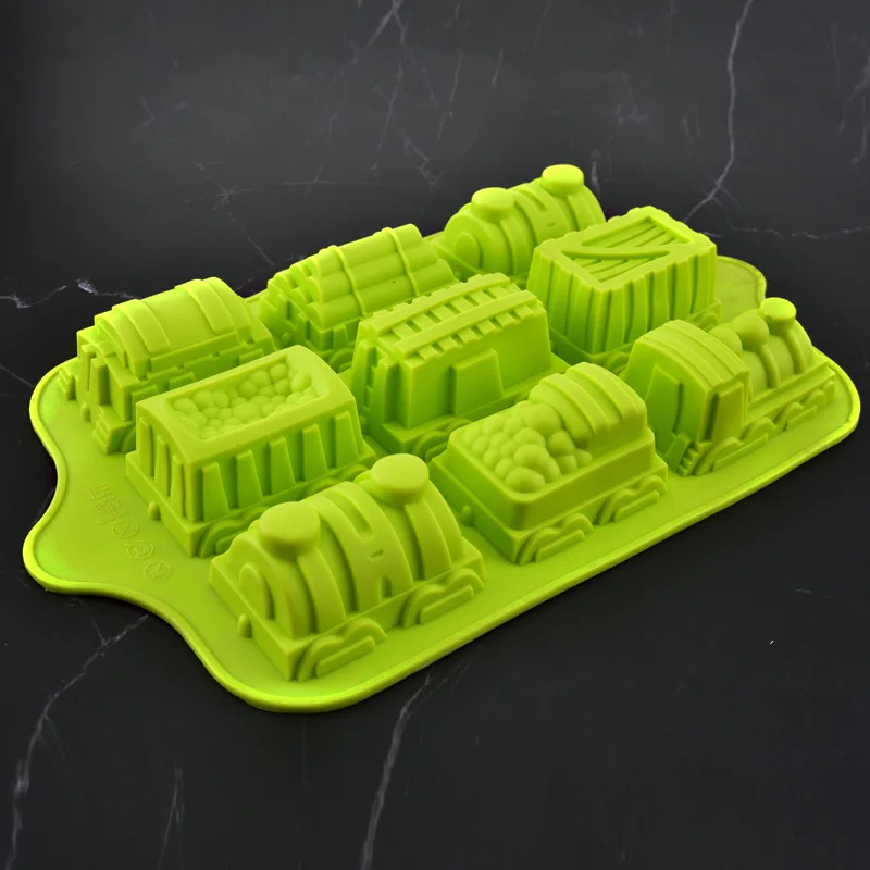 High Quality 353g Train shape Silicone Cake Mold Locomotive Mould DIY Fondant Child Birthday Chocolate Bakeware Tools M736