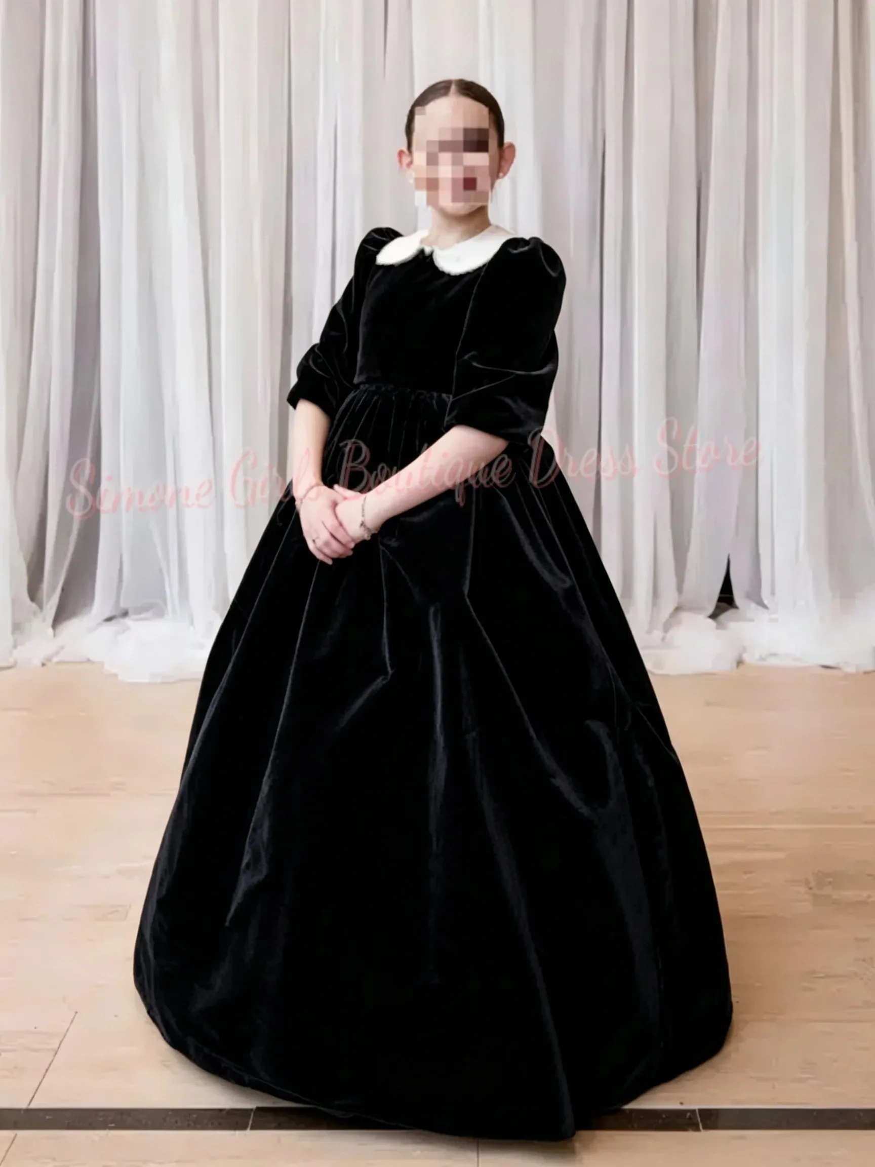 Maßgeschneidertes Großhandels-Mädchenkleid aus Samt, Blumenmädchenkleid für Hochzeiten, Kinderkleid mit hoher Taille und Ballonärmeln, Kommunion- und Festkleid – Detail 6