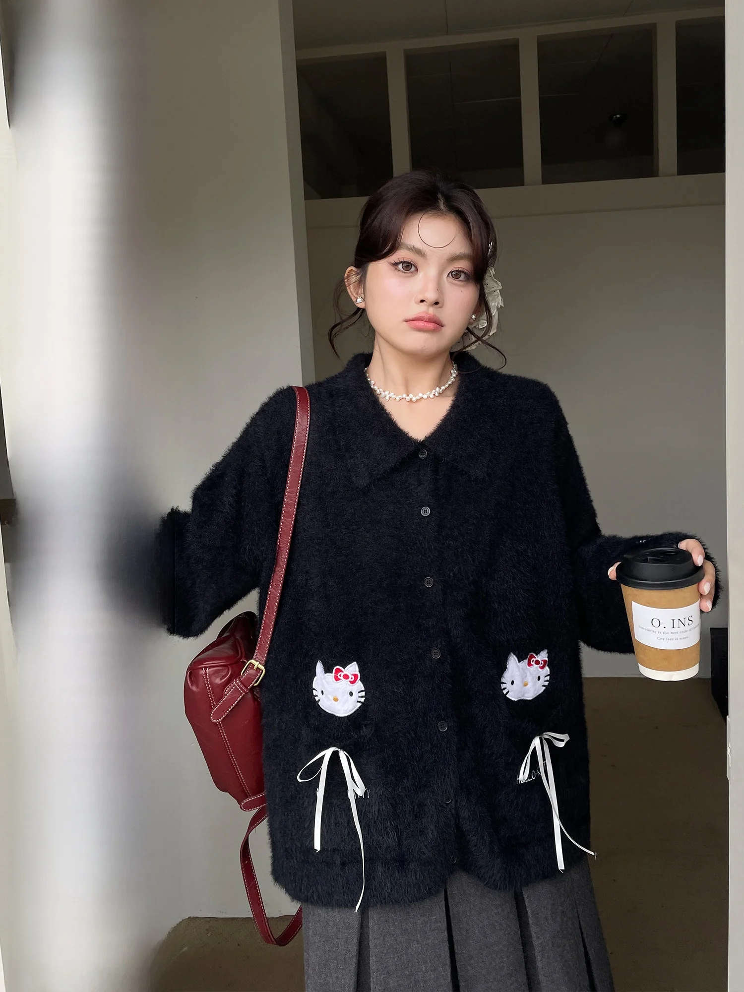 

Новый женский свитер больших размеров на осень-зиму 2025: пушистый, мягкий, милый, уникальный, красивый, суперудобный, стройнящий топ в уличном стиле