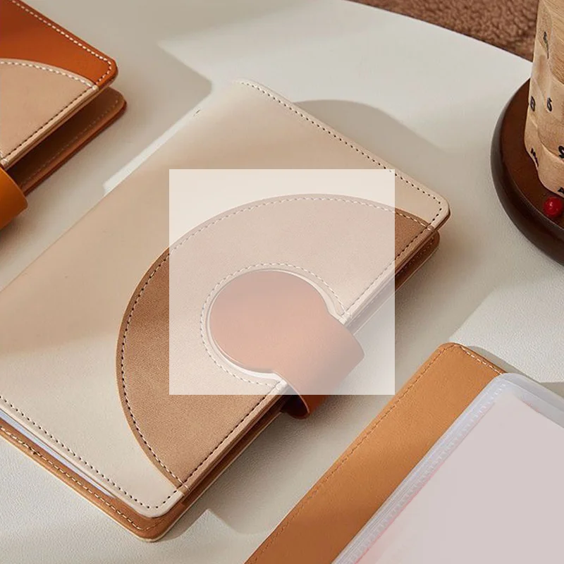 

Книга-органайзер для хранения наличности с высоким уровнем эстетичности, большой вместимости, многофункциональная