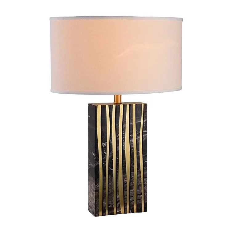 

Настольная лампа в скандинавском постмодернистском стиле, простая модная лампа, роскошная гостиная, спальня, покрывало для отеля, настольная лампа, освещение, украшение